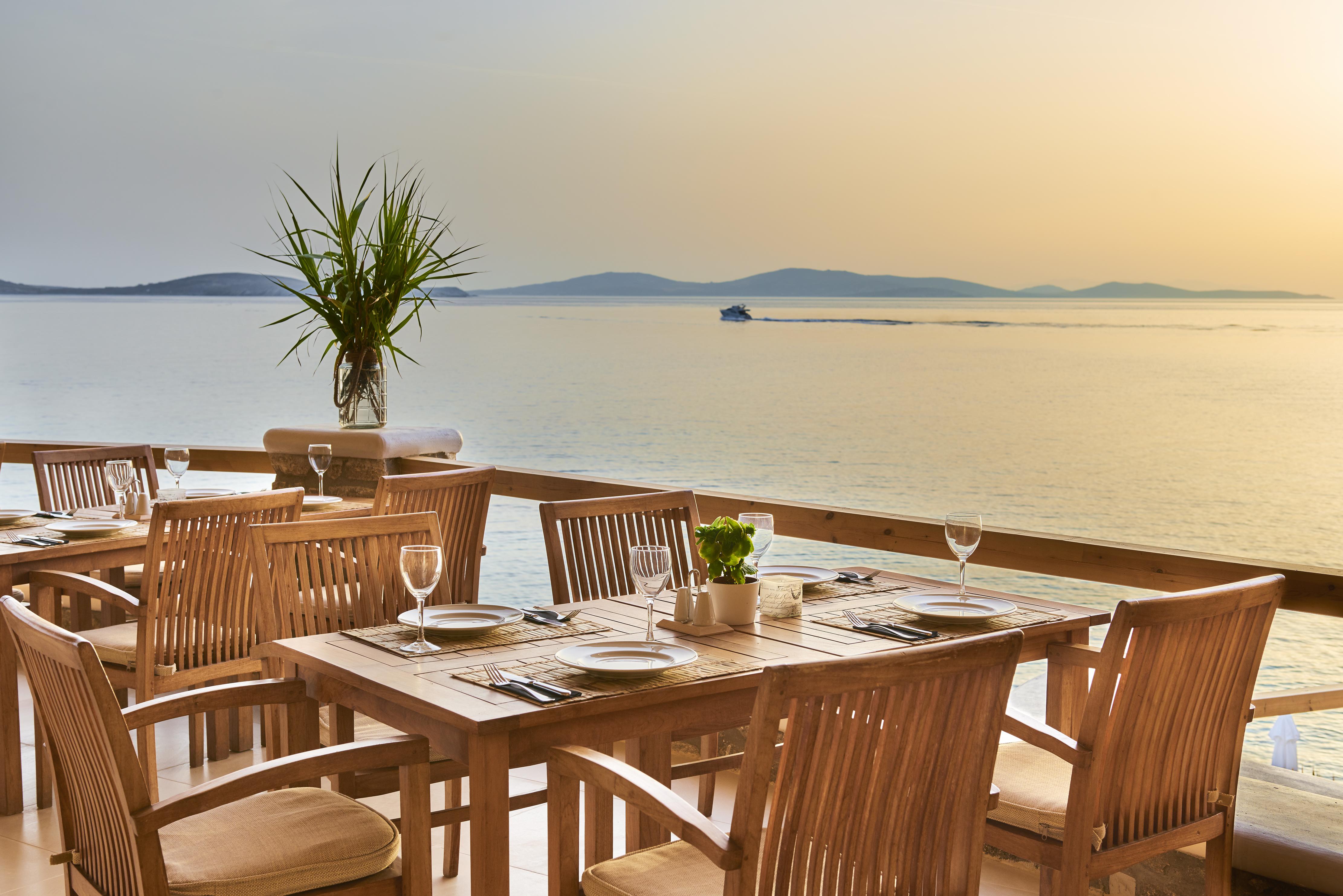 Saint John Hotel Villas & Spa Agios Ioannis Diakoftis Dış mekan fotoğraf Sunset at the restaurant